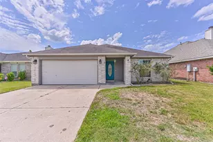 911 Ruth Cir, Texas City, TX 77591 - Photo 1
