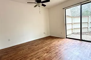 24470 Country Clb Dr, Huntsville, TX 77320 - Photo 6