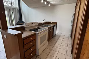 24470 Country Clb Dr, Huntsville, TX 77320 - Photo 12
