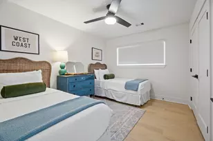 18 Colony Park Cir, Galveston, TX 77551 - Photo 20