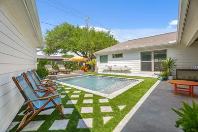 18 Colony Park Circle, Galveston, TX 77551 - Photo 10