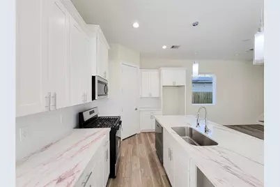 5931 Beall Street #A-B, Houston, TX 77091 - Photo 8