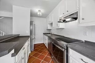 3502 Burlington St, Houston, TX 77006 - Photo 12