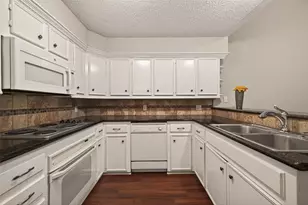 2510 Grants Lake Blvd, Sugar Land, TX 77479 - Photo 14