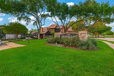 2510 Grants Lake Boulevard #36, Sugar Land, TX 77479 - Photo 2