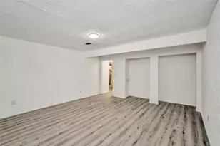 16210 Lazy Ridge Rd, Houston, TX 77053 - Photo 14