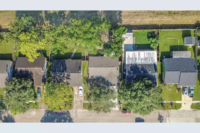 16210 Lazy Ridge Road, Houston, TX 77053 - Photo 38