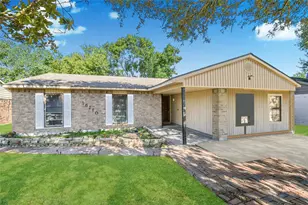 16210 Lazy Ridge Rd, Houston, TX 77053 - Photo 6