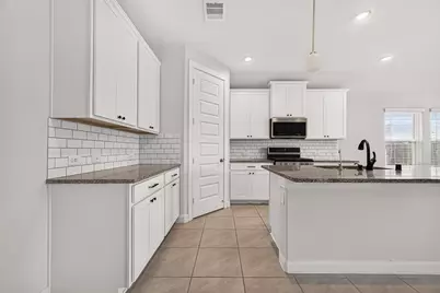 8915 Orchid Valley Way, Cypress, TX 77433 - Photo 16