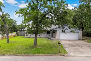 2826 Forestwood Dr, Bryan, TX 77801 - Photo 1