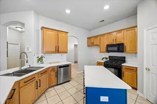 10719 Knoll Bend Ln, Houston, TX 77070 - Photo 6