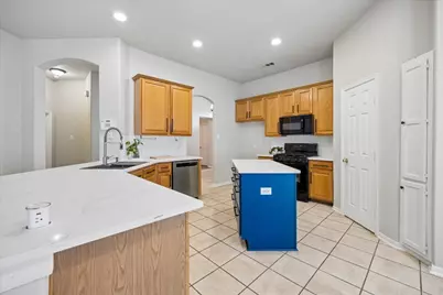 10719 Knoll Bend Lane, Houston, TX 77070 - Photo 14