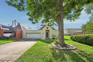 1715 Gingerleaf Ln, Houston, TX 77055 - Photo 1