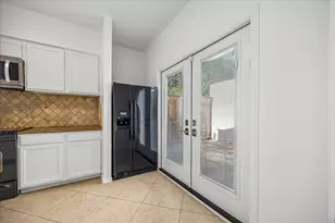1715 Gingerleaf Ln, Houston, TX 77055 - Photo 16