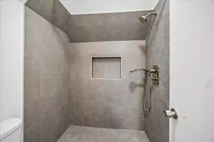 1715 Gingerleaf Ln, Houston, TX 77055 - Photo 4