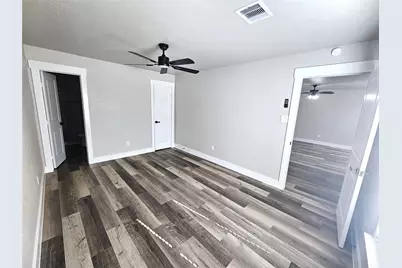 1005 Robinhood Lane, Angleton, TX 77515 - Photo 10