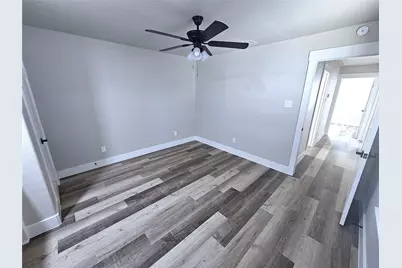 1005 Robinhood Lane, Angleton, TX 77515 - Photo 14