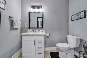 1565 Segovia Dr, League City, TX 77573 - Photo 10