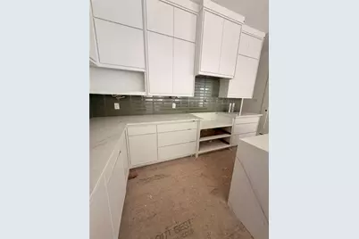 6 Westwind Road, Galveston, TX 77554 - Photo 10