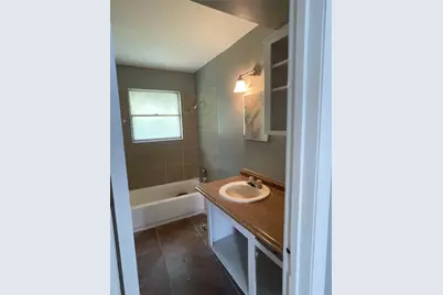 2417.5 Southmore Boulevard, Houston, TX 77004 - Photo 2