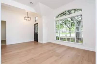 202 Knoll Forest Drive, Sugar Land, TX 77479 - Photo 4