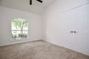 202 Knoll Forest Dr, Sugar Land, TX 77479 - Photo 32