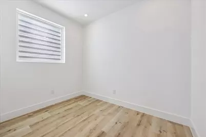 1034 W 17th Street #B, Houston, TX 77008 - Photo 16