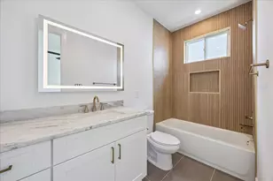 1034 W 17th St, Houston, TX 77008 - Photo 18