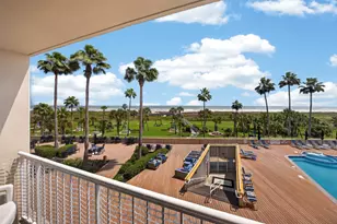 1401 E Beach Dr, Galveston, TX 77550 - Photo 2