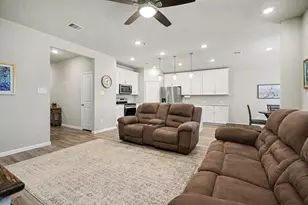 7627 Fremantle Ln, Baytown, TX 77523 - Photo 8