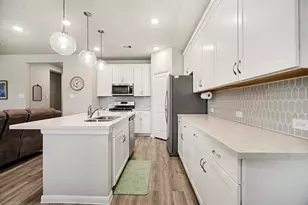 7627 Fremantle Ln, Baytown, TX 77523 - Photo 12