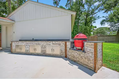 10 Kittiwake Court, The Woodlands, TX 77380 - Photo 18