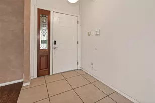 10647 Chapel Hill Dr, Houston, TX 77099 - Photo 6