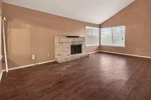 10647 Chapel Hill Dr, Houston, TX 77099 - Photo 10