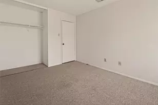 10647 Chapel Hill Dr, Houston, TX 77099 - Photo 30