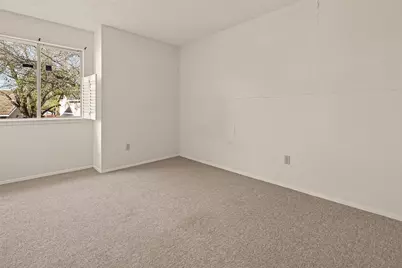 10647 Chapel Hill Drive, Houston, TX 77099 - Photo 28