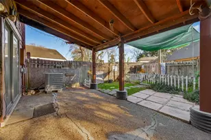 10647 Chapel Hill Dr, Houston, TX 77099 - Photo 42