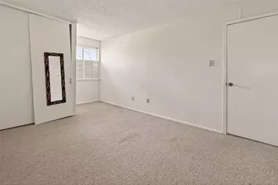 10647 Chapel Hill Drive, Houston, TX 77099 - Photo 26