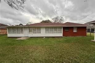 316 Angle St, Angleton, TX 77515 - Photo 30