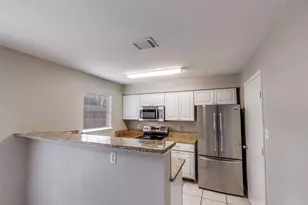 1930 Avenue B, Katy, TX 77493 - Photo 6