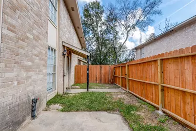 1930 Avenue B, Katy, TX 77493 - Photo 4