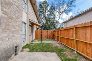 1930 Avenue B, Katy, TX 77493 - Photo 4