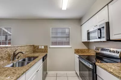 1930 Avenue B, Katy, TX 77493 - Photo 8