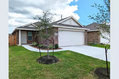 8810 Wooster Trails Drive, Baytown, TX 77521 - Photo 2