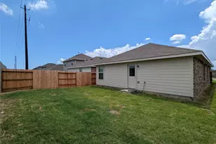 8810 Wooster Trails Dr, Baytown, TX 77521 - Photo 16