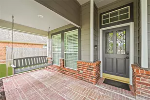 1334 Terrace View Dr, Sugar Land, TX 77479 - Photo 2