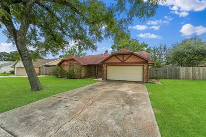 5103 Forest Trail, Baytown, TX 77521 - Photo 2
