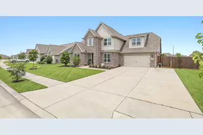 14511 Meadowlands Drive, Mont Belvieu, TX 77523 - Photo 12