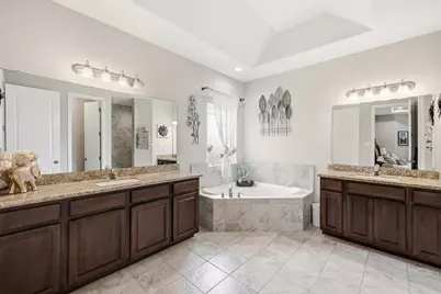 14511 Meadowlands Drive, Mont Belvieu, TX 77523 - Photo 34