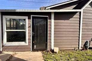 2820 Moore Ave, Bay City, TX 77414 - Photo 16